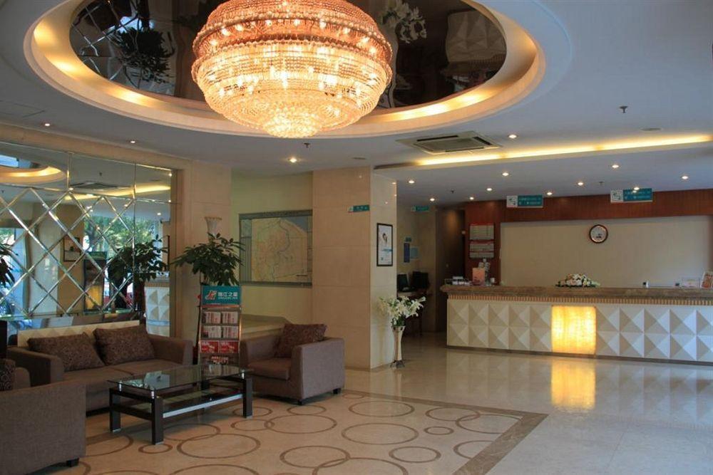 Jingjiang Inn Shanghai Baoyang Pier Екстер'єр фото