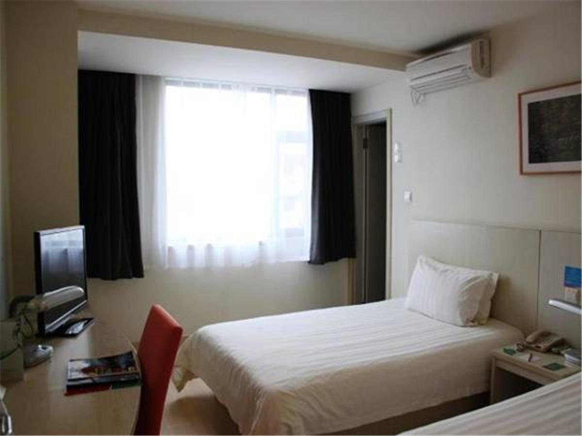 Jingjiang Inn Shanghai Baoyang Pier Екстер'єр фото