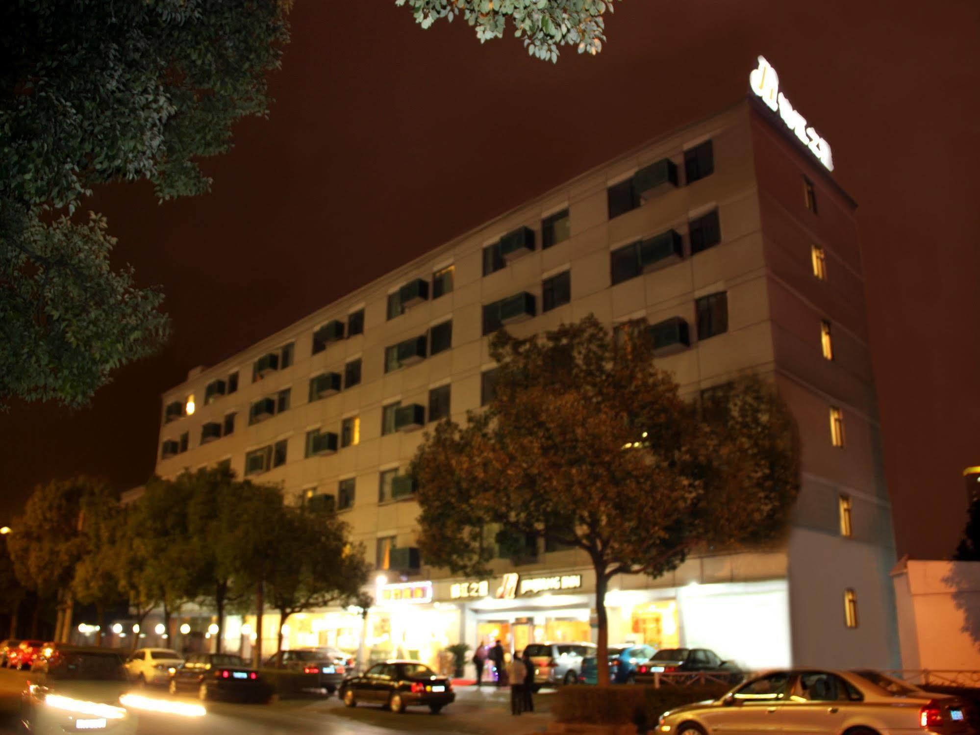 Jingjiang Inn Shanghai Baoyang Pier Екстер'єр фото